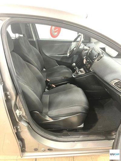Lancia Ypsilon 1.0 FireFly 5 porte S&S Hybrid Gold Plus (10)