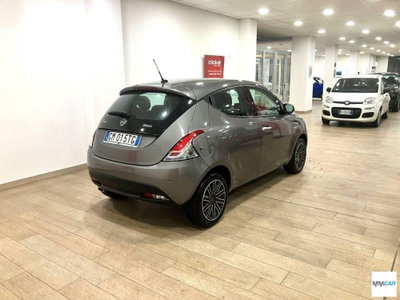 Lancia Ypsilon 1.0 FireFly 5 porte S&S Hybrid Gold Plus (3)