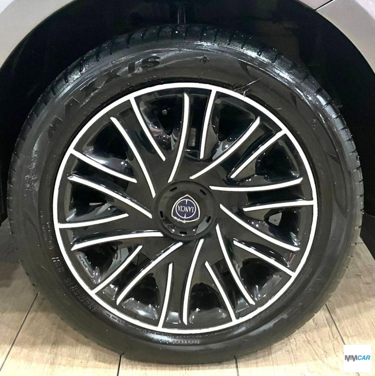 Lancia Ypsilon 1.0 FireFly 5 porte S&S Hybrid Gold Plus (5)