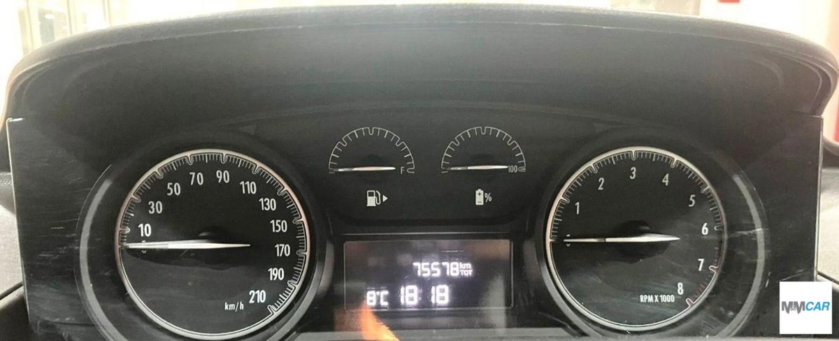 Lancia Ypsilon 1.0 FireFly 5 porte S&S Hybrid Gold Plus (6)