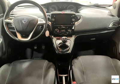 Lancia Ypsilon 1.0 FireFly 5 porte S&S Hybrid Gold Plus (7)