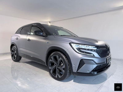 Renault Austral 1.2 full hybrid Iconic Esprit Alpine 200cv auto usata