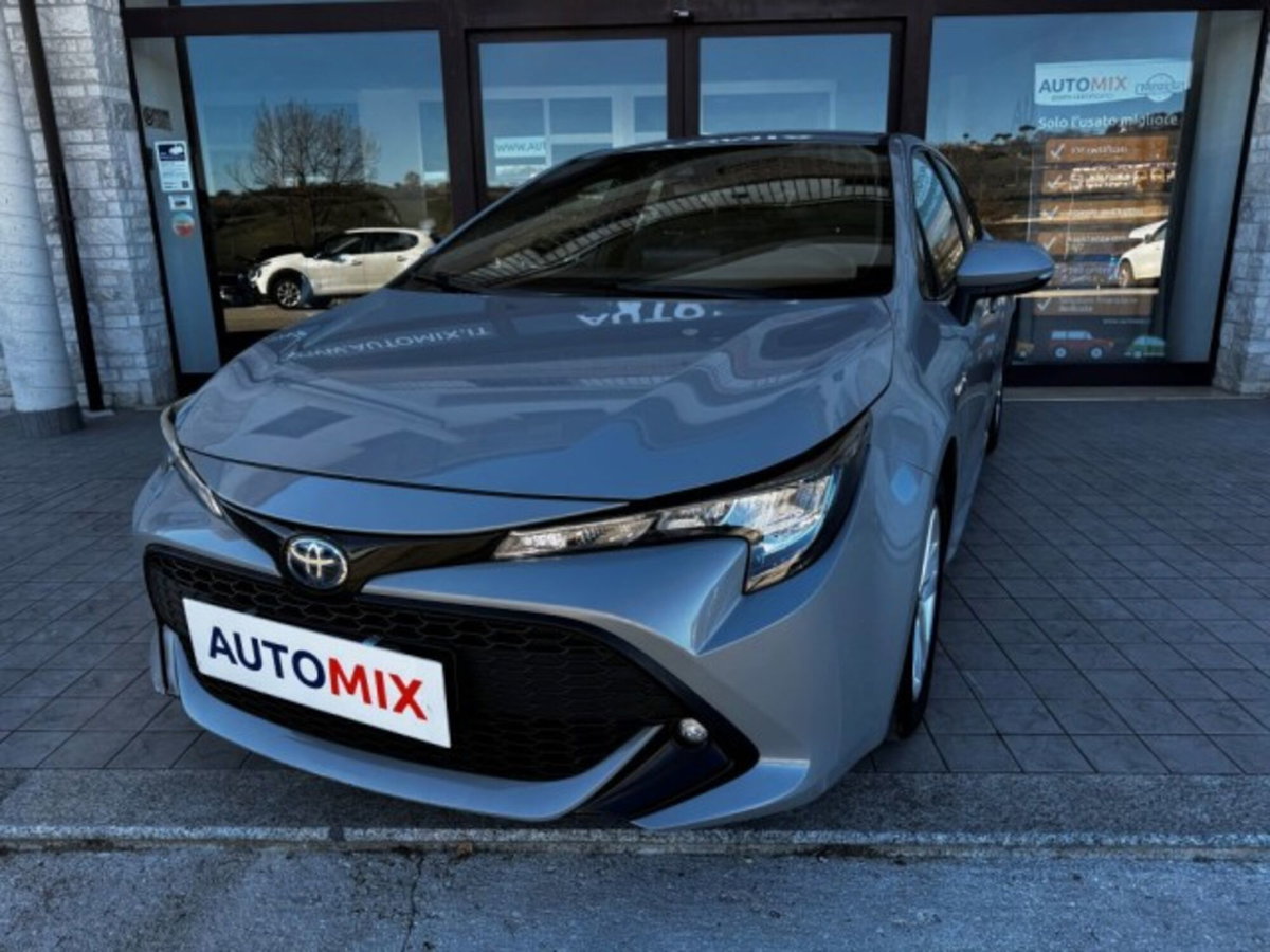 Toyota Corolla Touring Sports 1.8h Active auto (2)