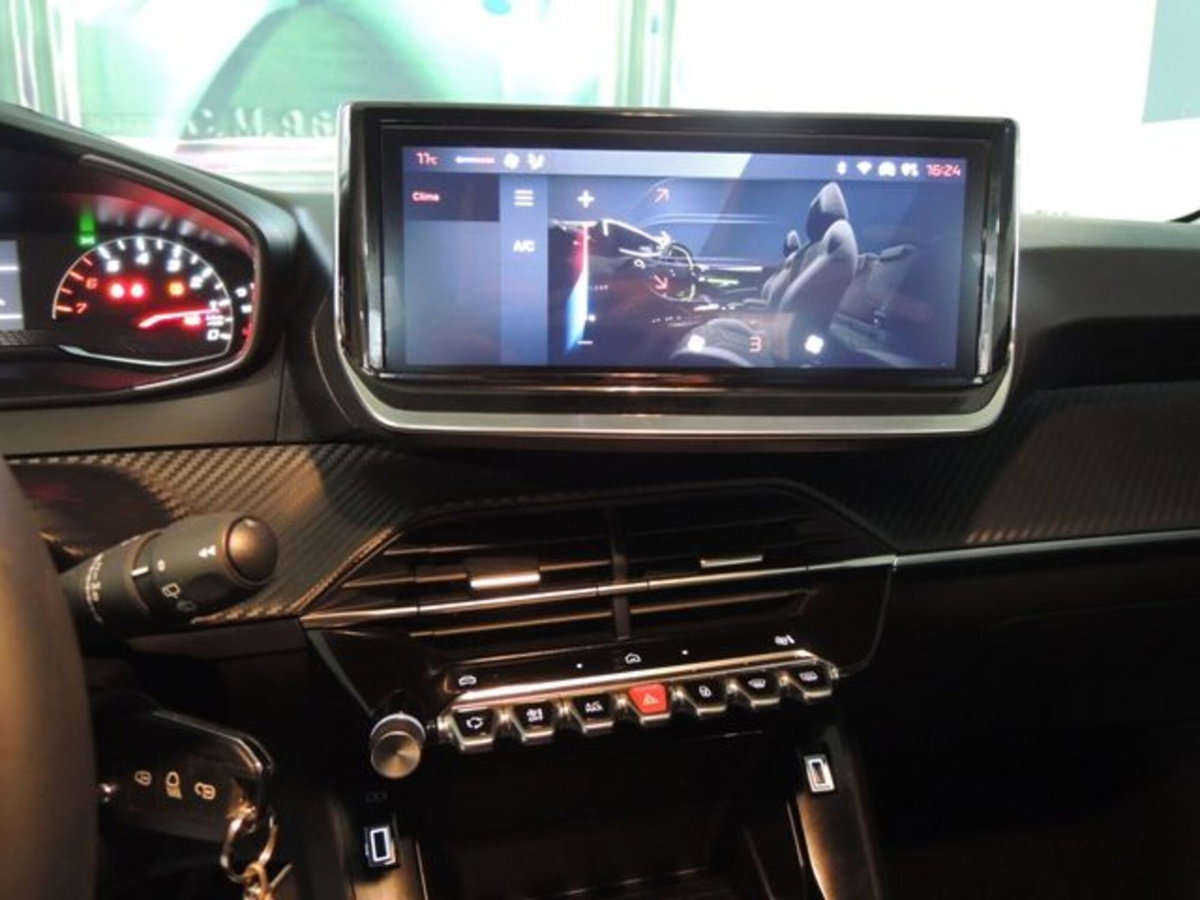 Peugeot 208 1.2 puretech Active s&s 100cv (9)