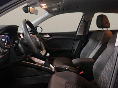 Audi A1 Sportback 30 TFSI Identity Black (8)