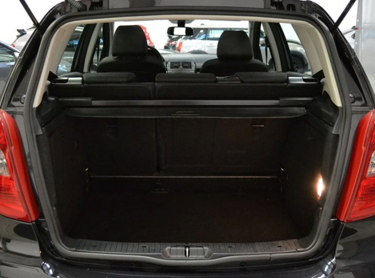 Mercedes-Benz Classe A 160 AUTOMATIC (11)