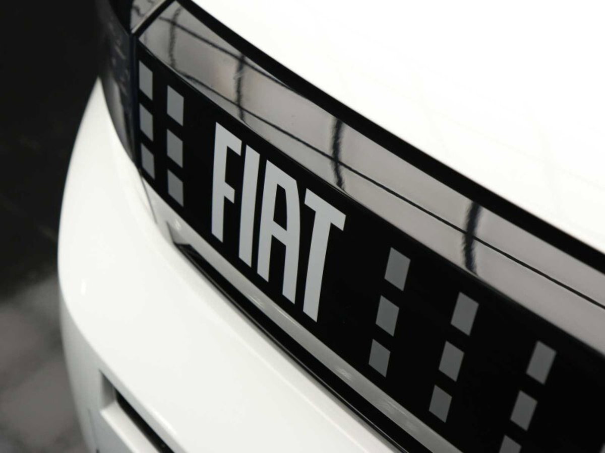 Fiat Grande Panda 1.2 hybrid La Prima 110cv edct (10)