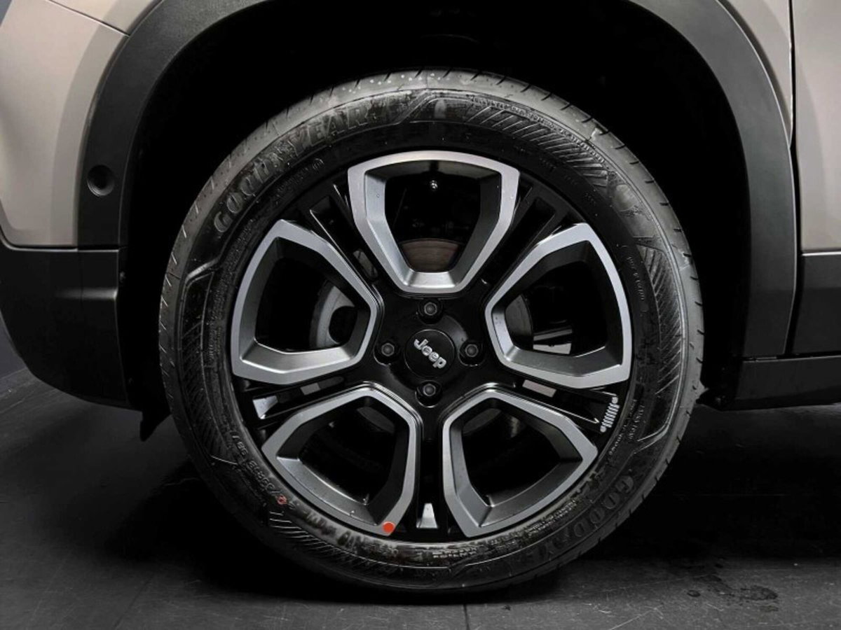 Jeep Avenger 1.2 turbo Summit fwd 100cv (9)