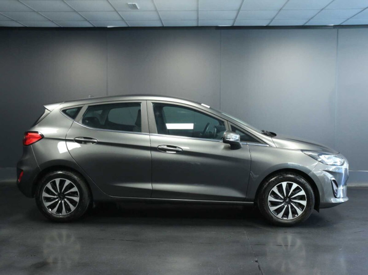 Ford Fiesta 1.1 75 CV 5 porte Titanium (7)
