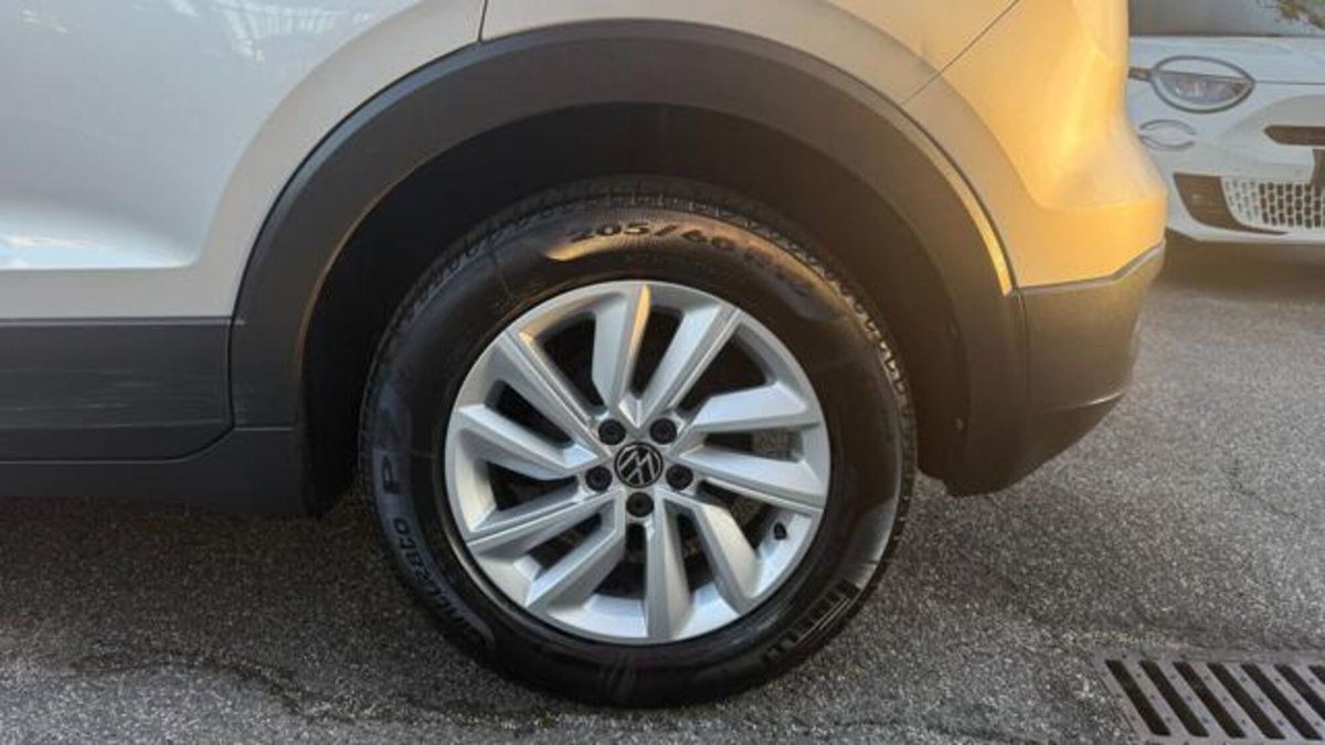 Volkswagen T-Cross 1.0 tsi Life 95cv (4)