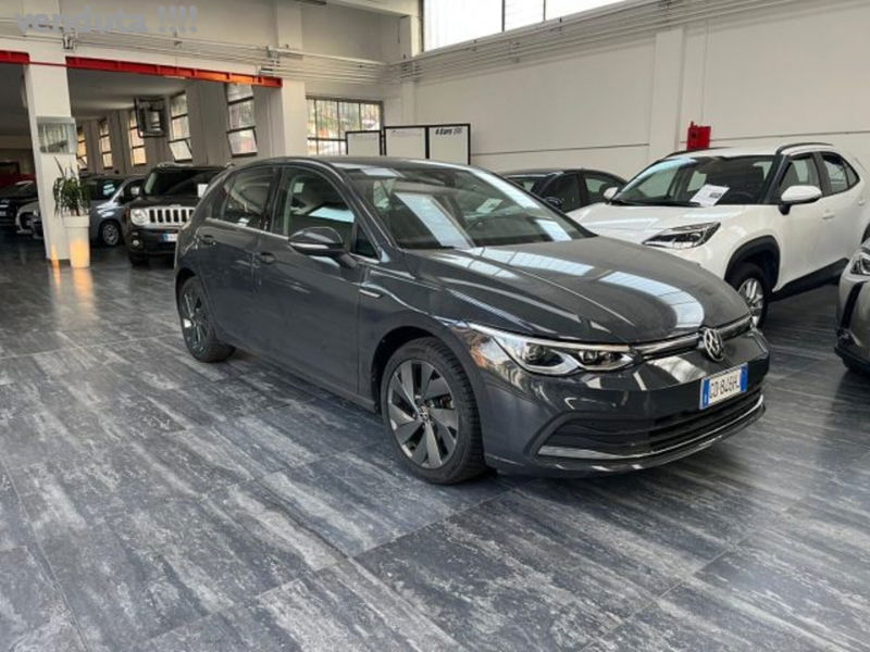 Volkswagen Golf 1.5 eTSI 130 CV EVO ACT DSG R-Line