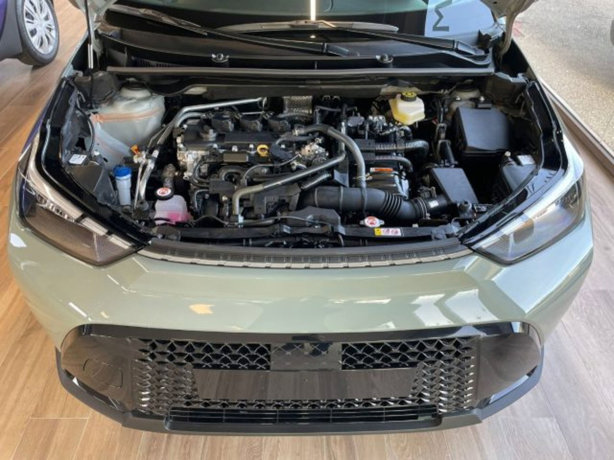 Toyota Aygo X 1.5 hybrid Icon e-cvt (9)