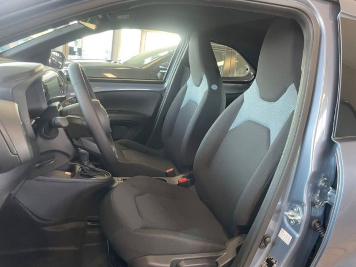 Toyota Aygo X 1.5 hybrid e-cvt (8)
