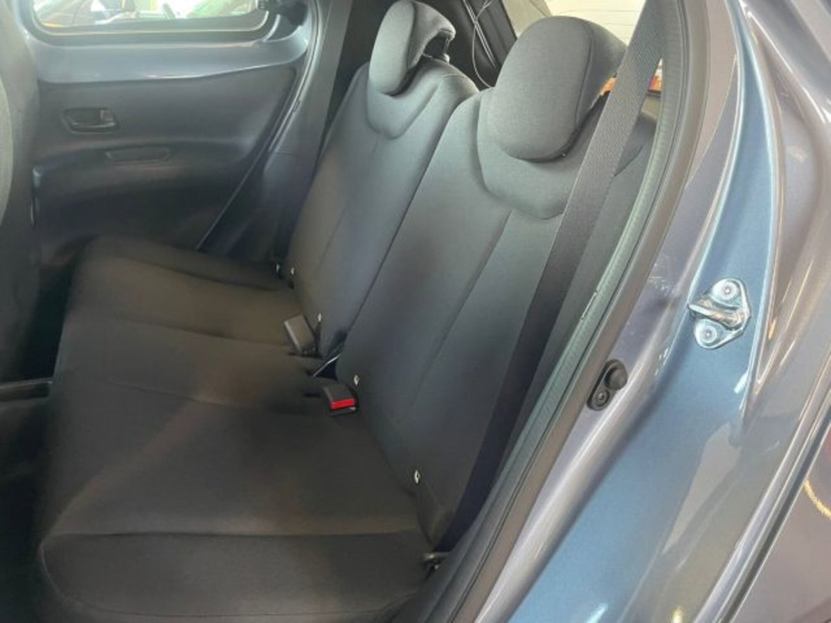 Toyota Aygo X 1.5 hybrid e-cvt (9)
