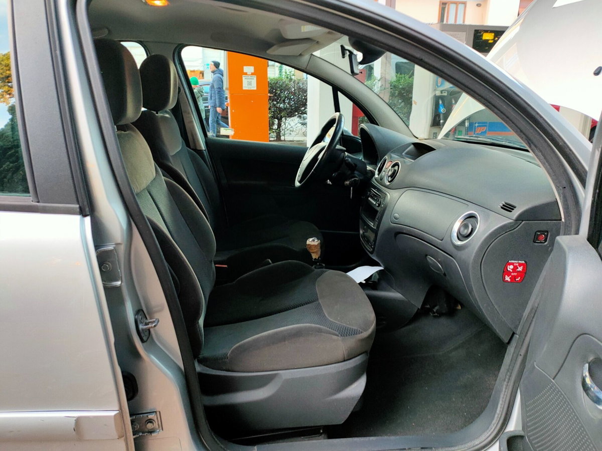 Citroen C3 1.1 airdream Exclusive Style Techno (15)