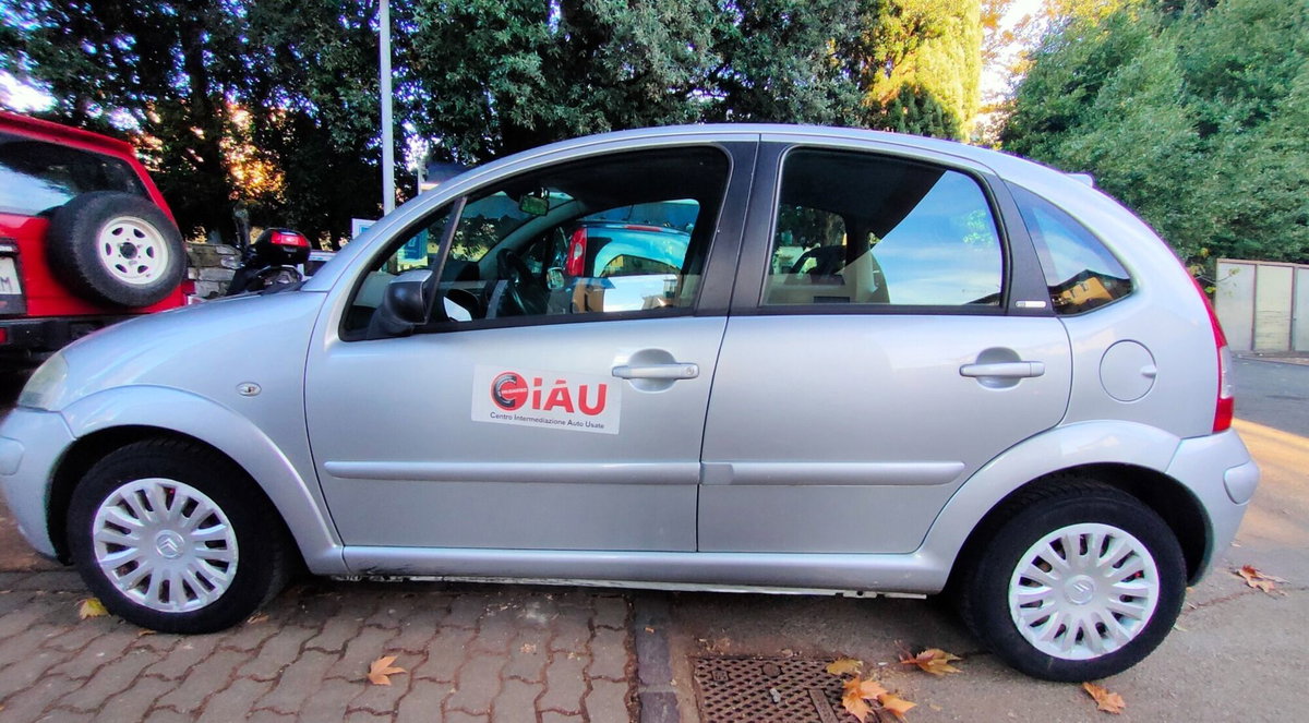 Citroen C3 1.1 airdream Exclusive Style Techno (6)
