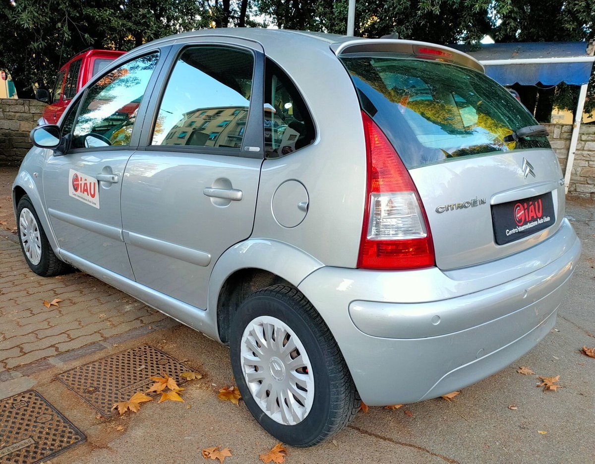 Citroen C3 1.1 airdream Exclusive Style Techno (7)