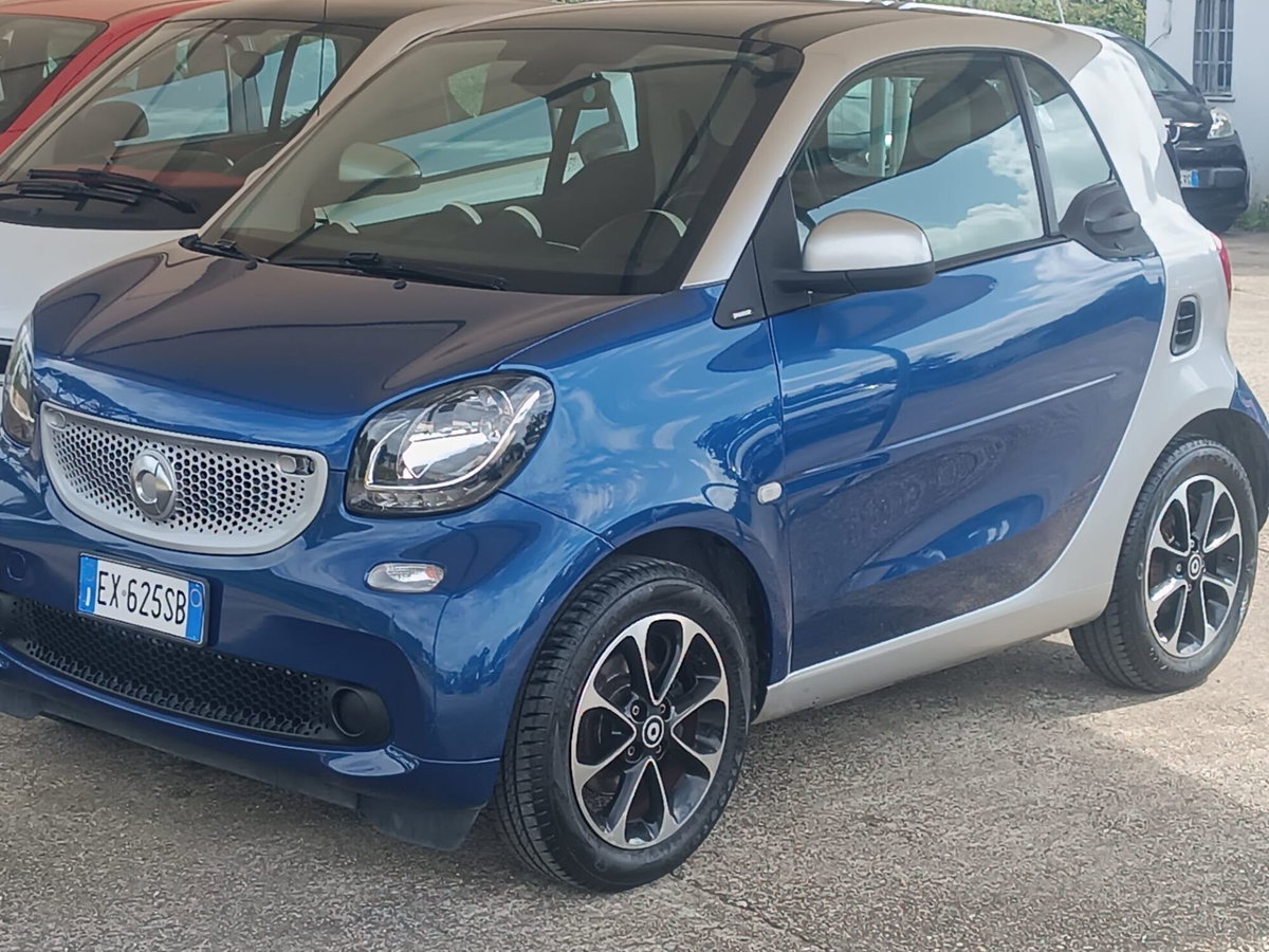 smart Fortwo 1000 52 kW MHD coupé passion (16)