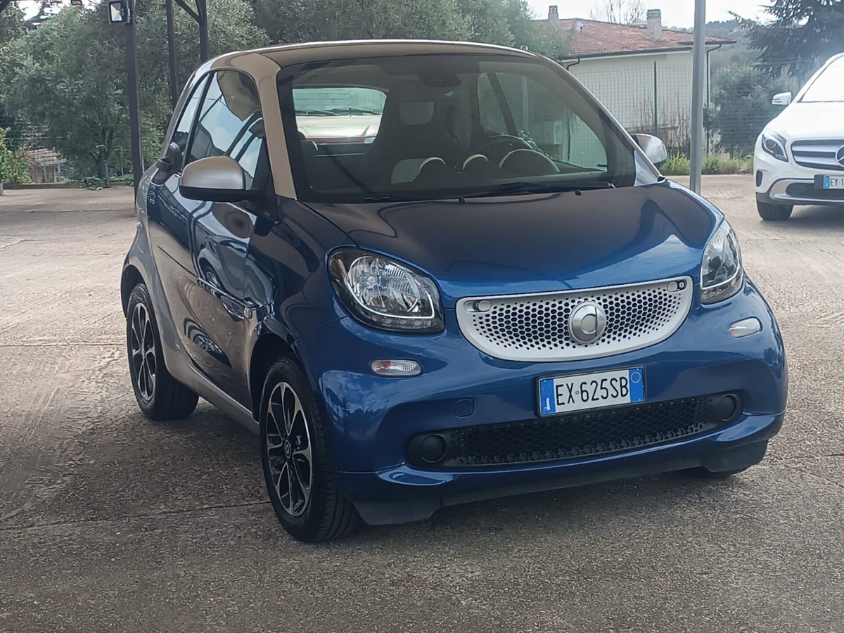 smart Fortwo 1000 52 kW MHD coupé passion (17)