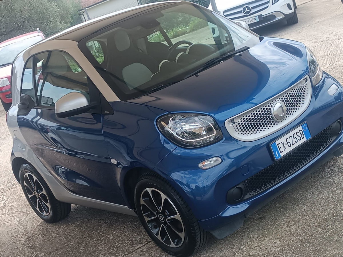 smart Fortwo 1000 52 kW MHD coupé passion (18)