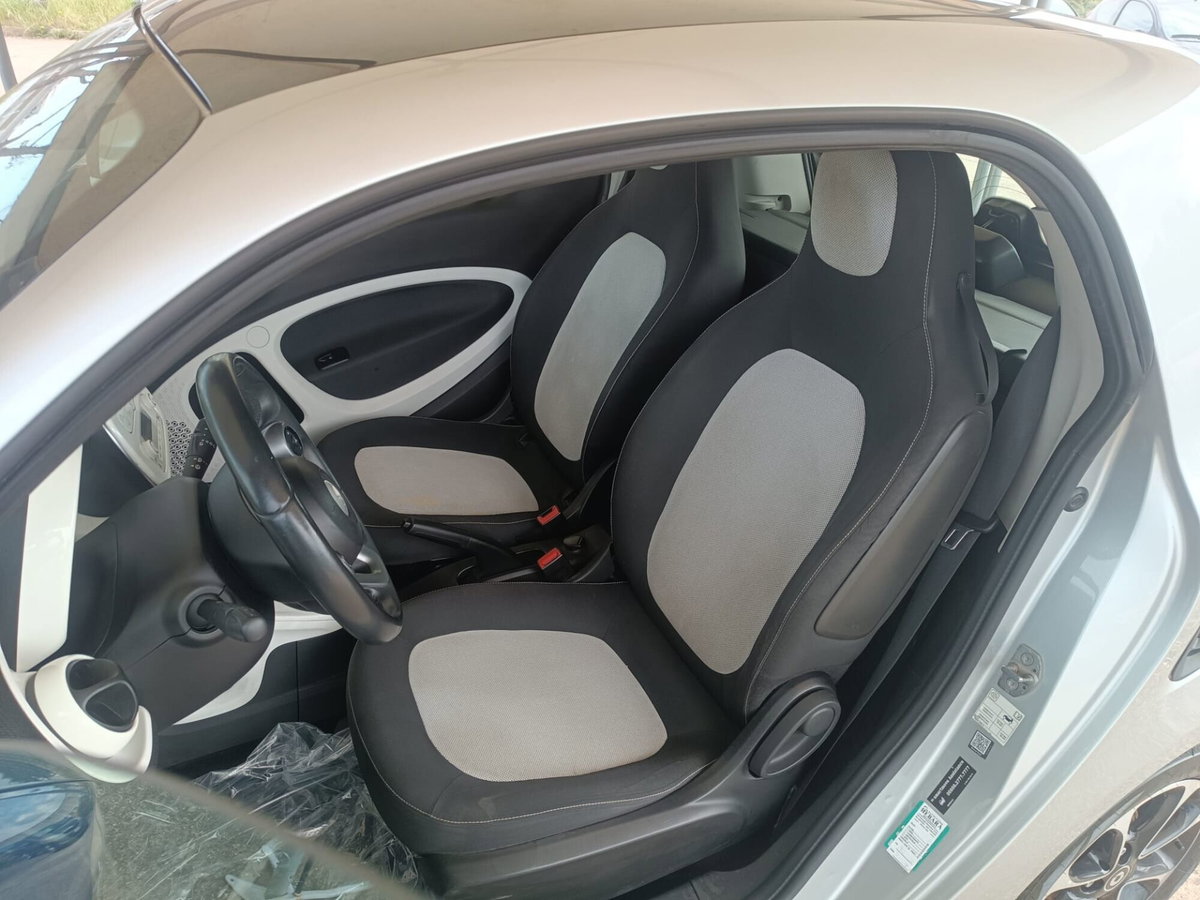 smart Fortwo 1000 52 kW MHD coupé passion (6)