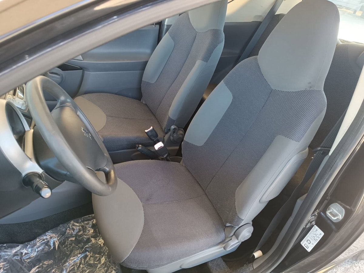 Peugeot 107 68CV 5p. Sweet Years (4)