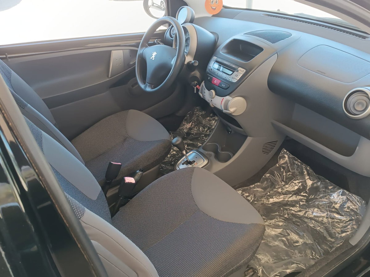 Peugeot 107 68CV 5p. Sweet Years (7)