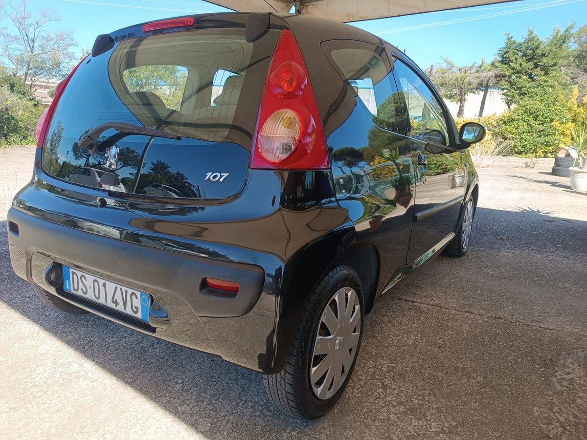 Peugeot 107 68CV 5p. Sweet Years (9)
