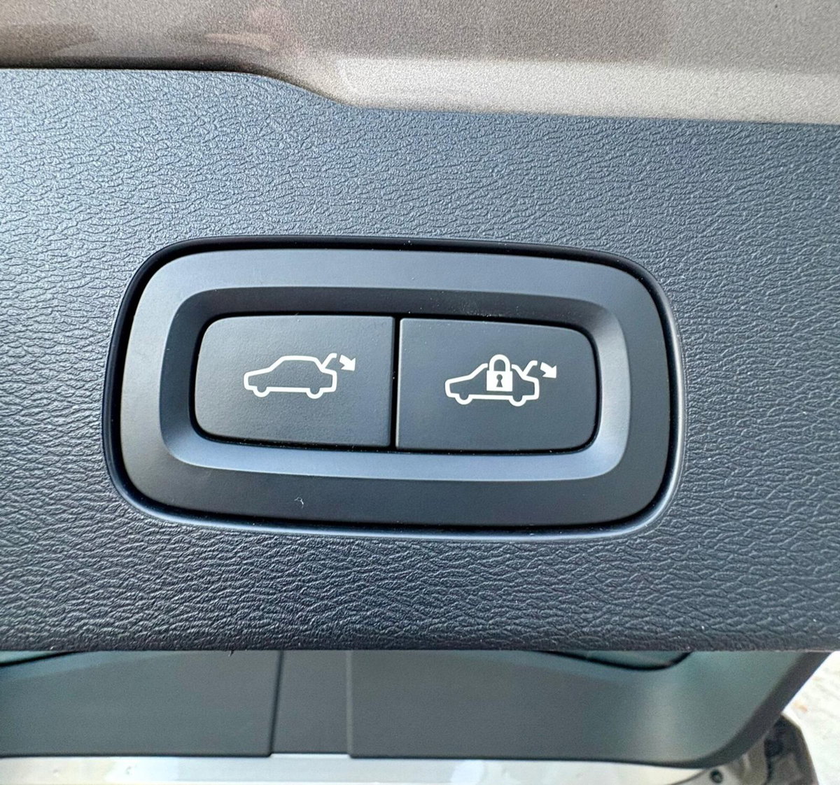 Volvo V60 Cross Country D4 Geartronic Business Plus (18)