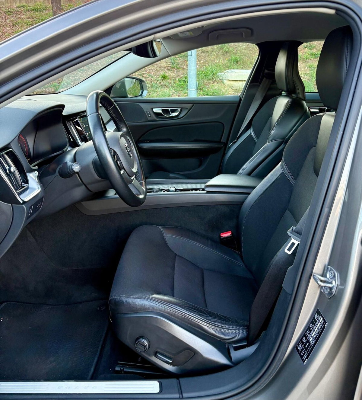 Volvo V60 Cross Country D4 Geartronic Business Plus (6)