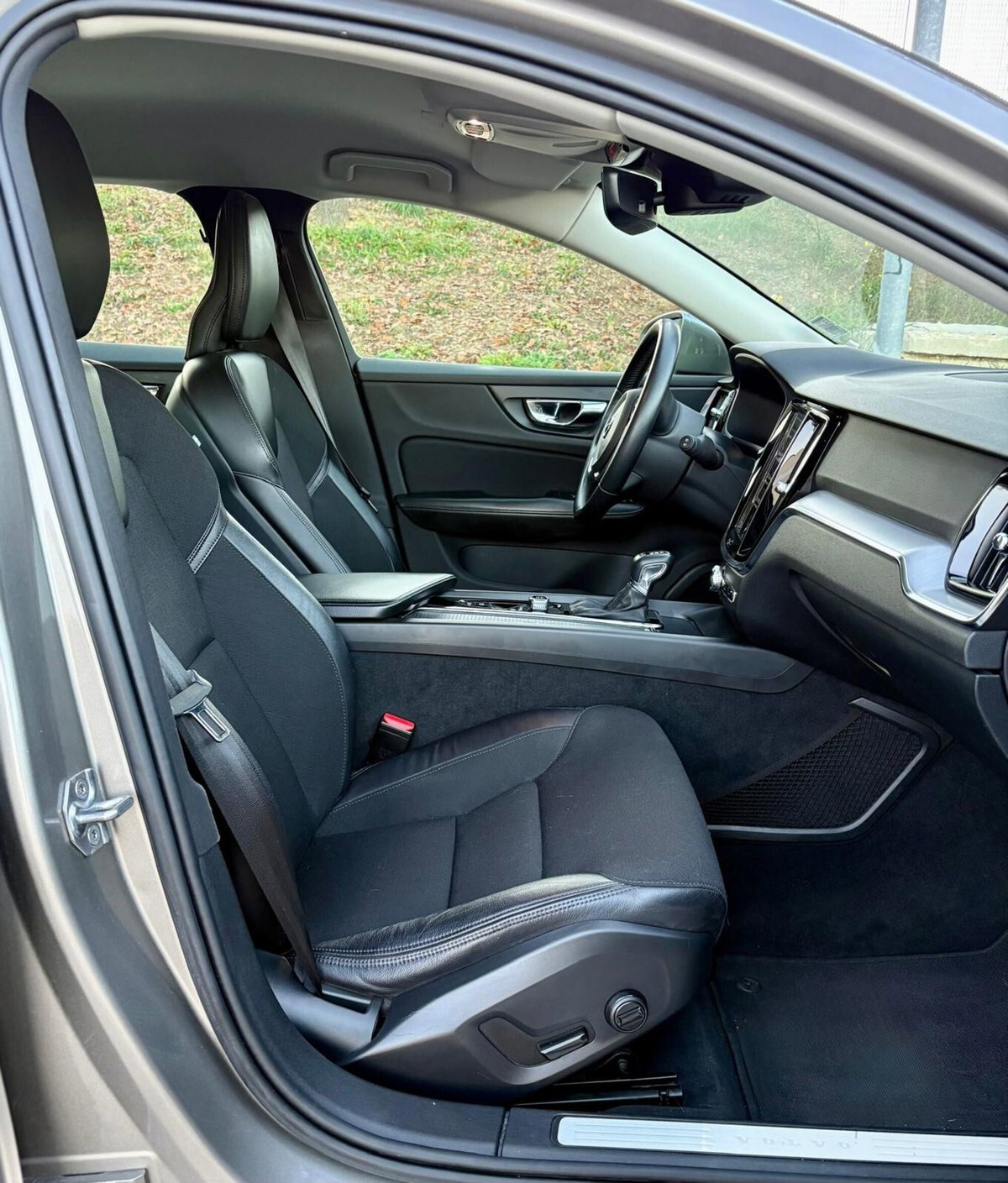 Volvo V60 Cross Country D4 Geartronic Business Plus (7)