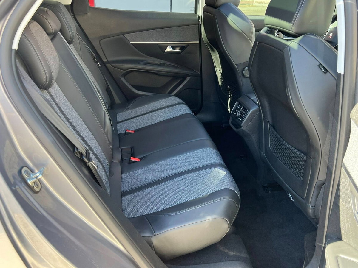 Peugeot 3008 BlueHDi 130 S&S Allure (14)