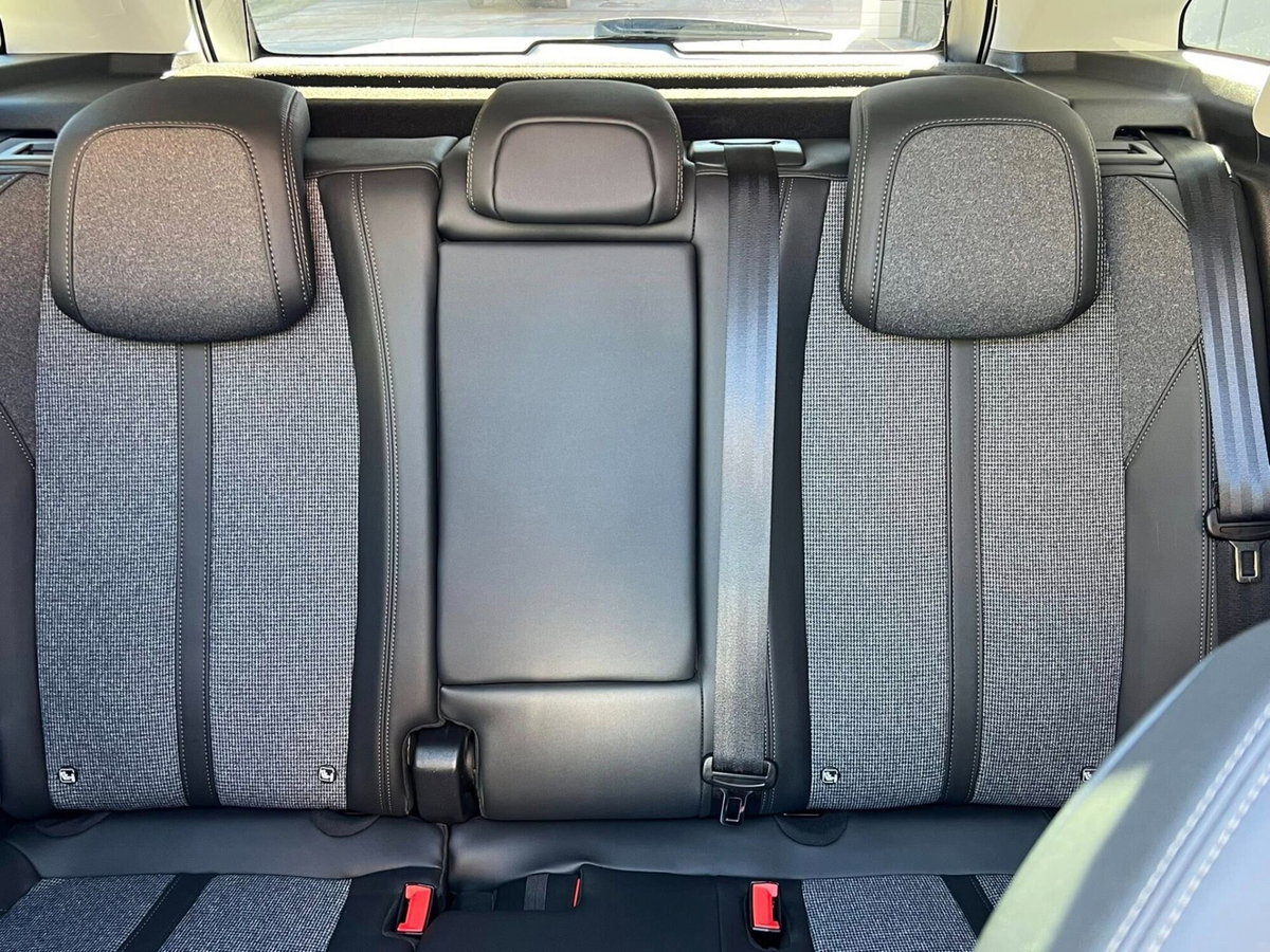 Peugeot 3008 BlueHDi 130 S&S Allure (16)