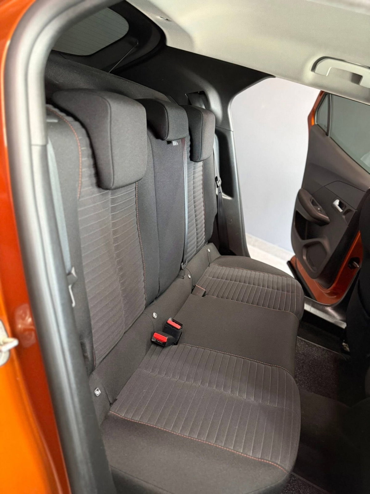 Peugeot 2008 BlueHDi 110 S&S Active Pack (17)