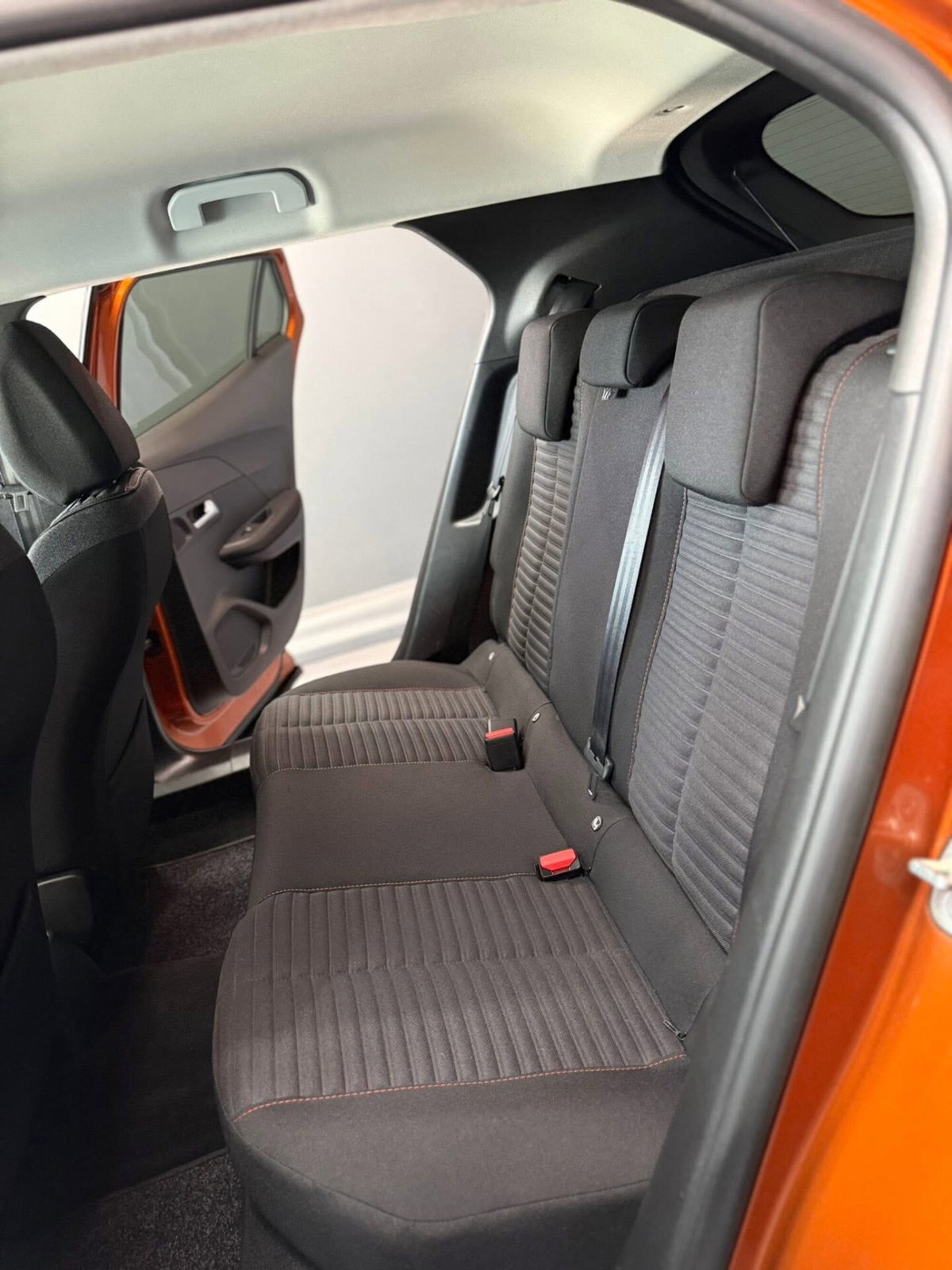 Peugeot 2008 BlueHDi 110 S&S Active Pack (18)