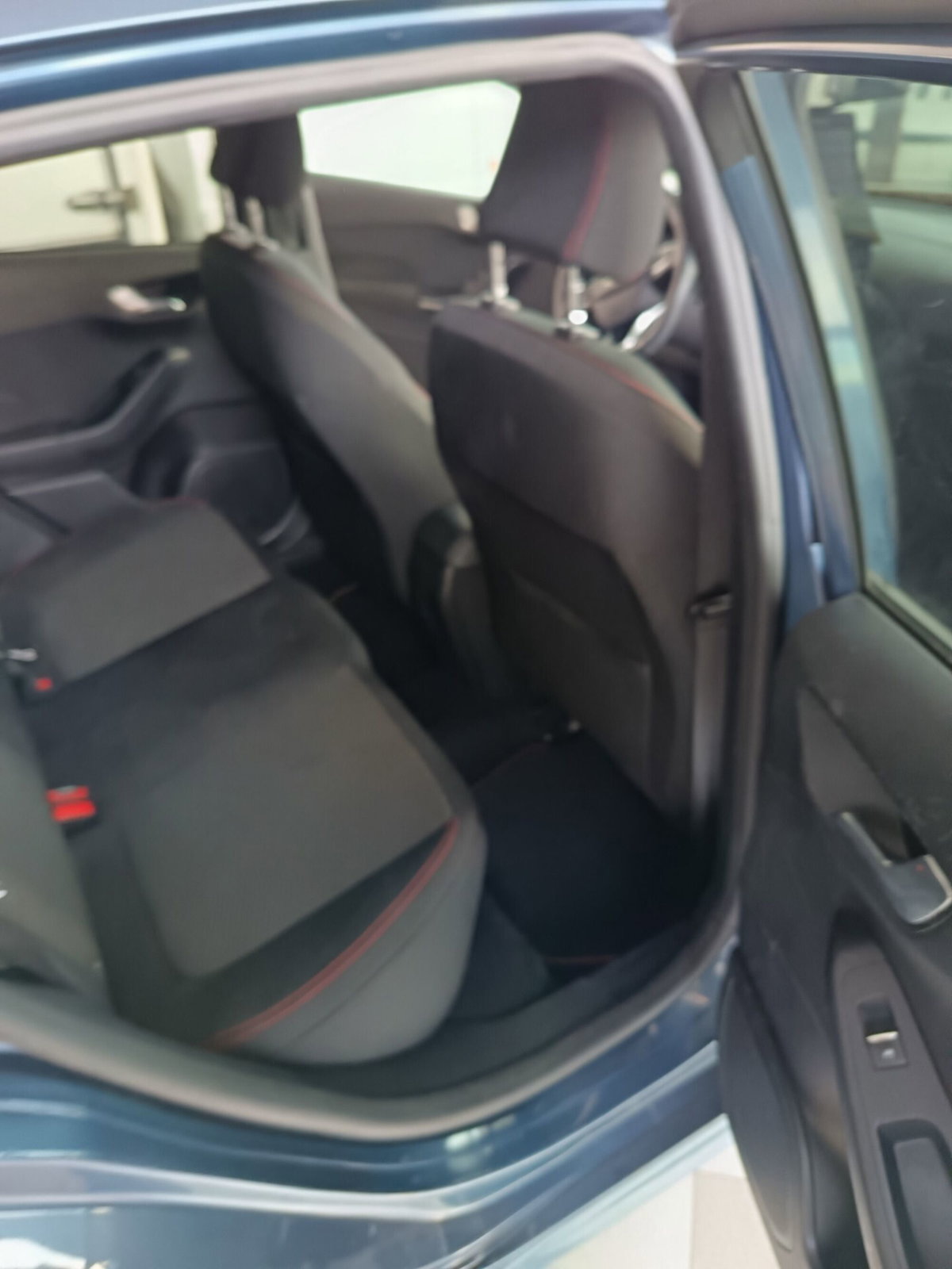 Ford Fiesta 1.0 EcoBoost 100CV 5 porte ST-Line (13)