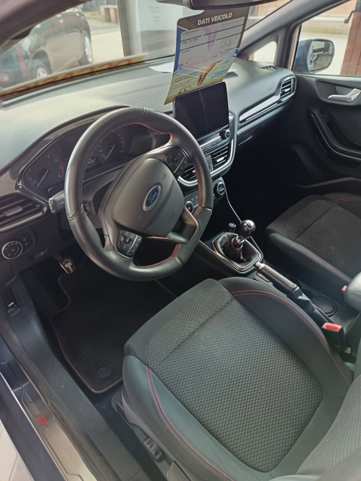 Ford Fiesta 1.0 EcoBoost 100CV 5 porte ST-Line (8)
