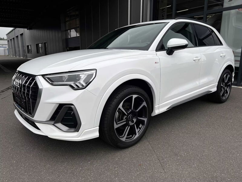 Audi Q3 35 1.5 tfsi S line edition