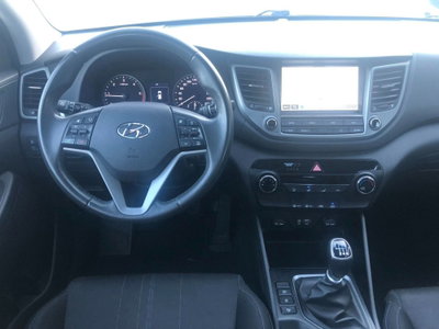 Hyundai Tucson 1.7 CRDi XPossible (7)