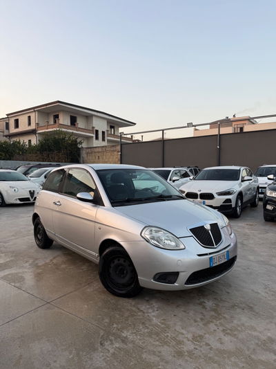 Lancia Ypsilon 1.2 Argento usata