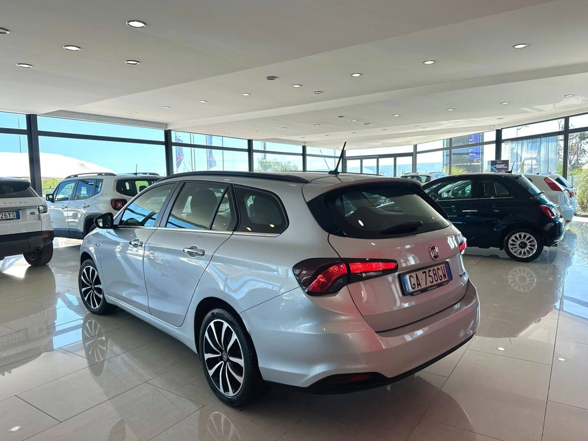 Fiat Tipo Station Wagon Tipo 1.3 Mjt S&S SW Lounge (2)