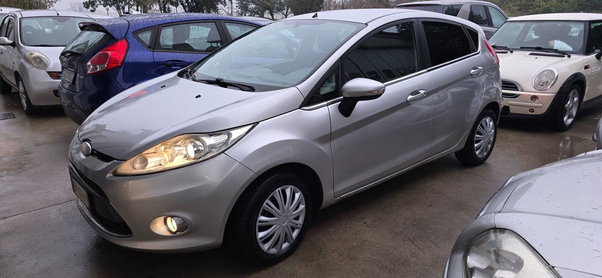 Ford Fiesta 1.4 TDCi 5p. Ghia (15)