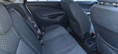 Ford Fiesta 1.4 TDCi 5p. Ghia (17)