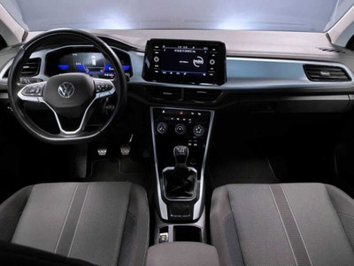 Volkswagen T-Roc 1.0 TSI Life (16)