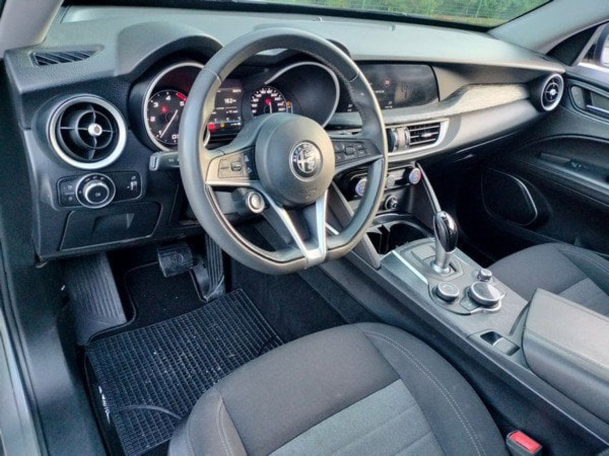 Alfa Romeo Stelvio Stelvio 2.2 Turbodiesel 160 CV AT8 RWD Sprint (13)