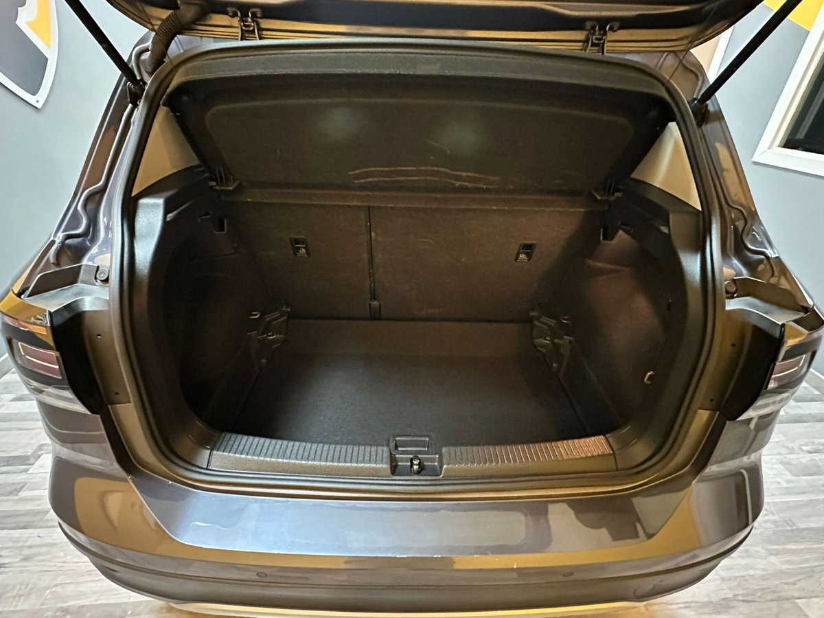 Volkswagen T-Cross 1.0 TSI Style BMT (12)