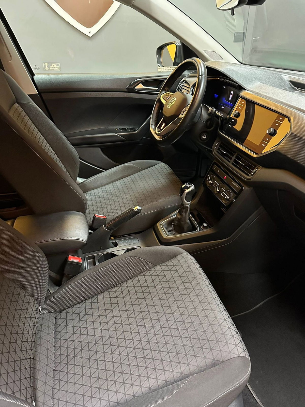 Volkswagen T-Cross 1.0 TSI Style BMT (13)
