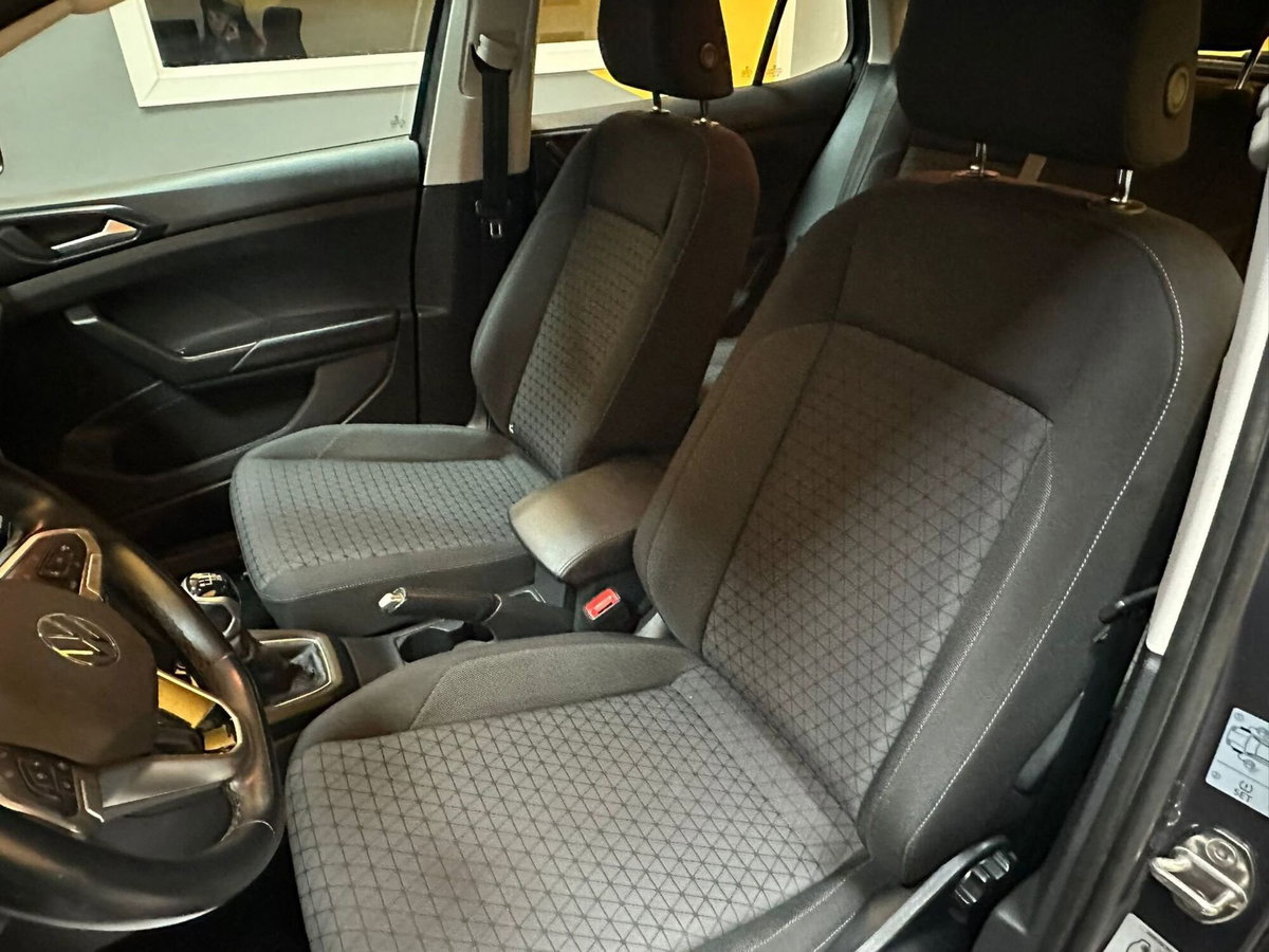 Volkswagen T-Cross 1.0 TSI Style BMT (16)