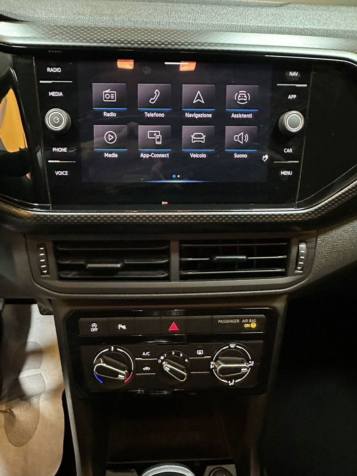Volkswagen T-Cross 1.0 TSI Style BMT (20)