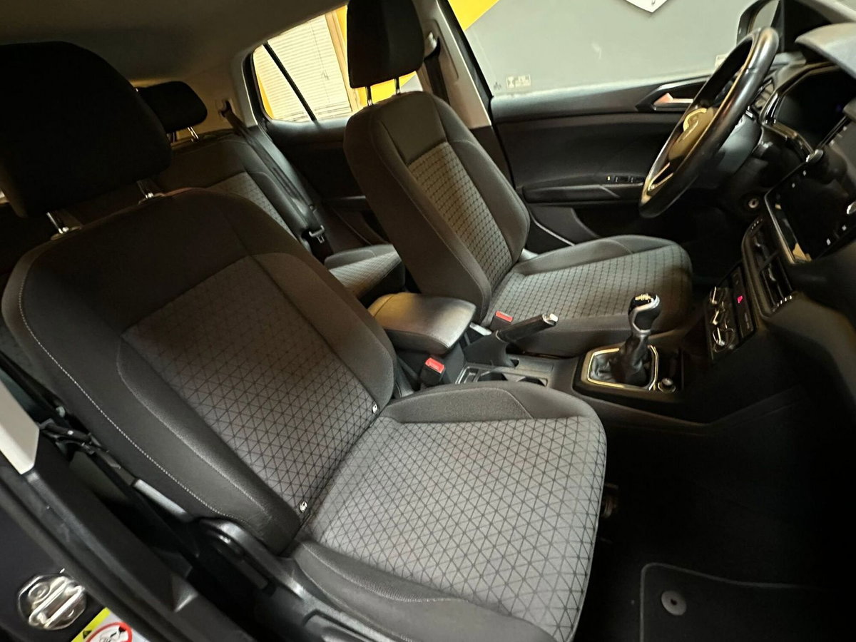 Volkswagen T-Cross 1.0 TSI Style BMT (9)